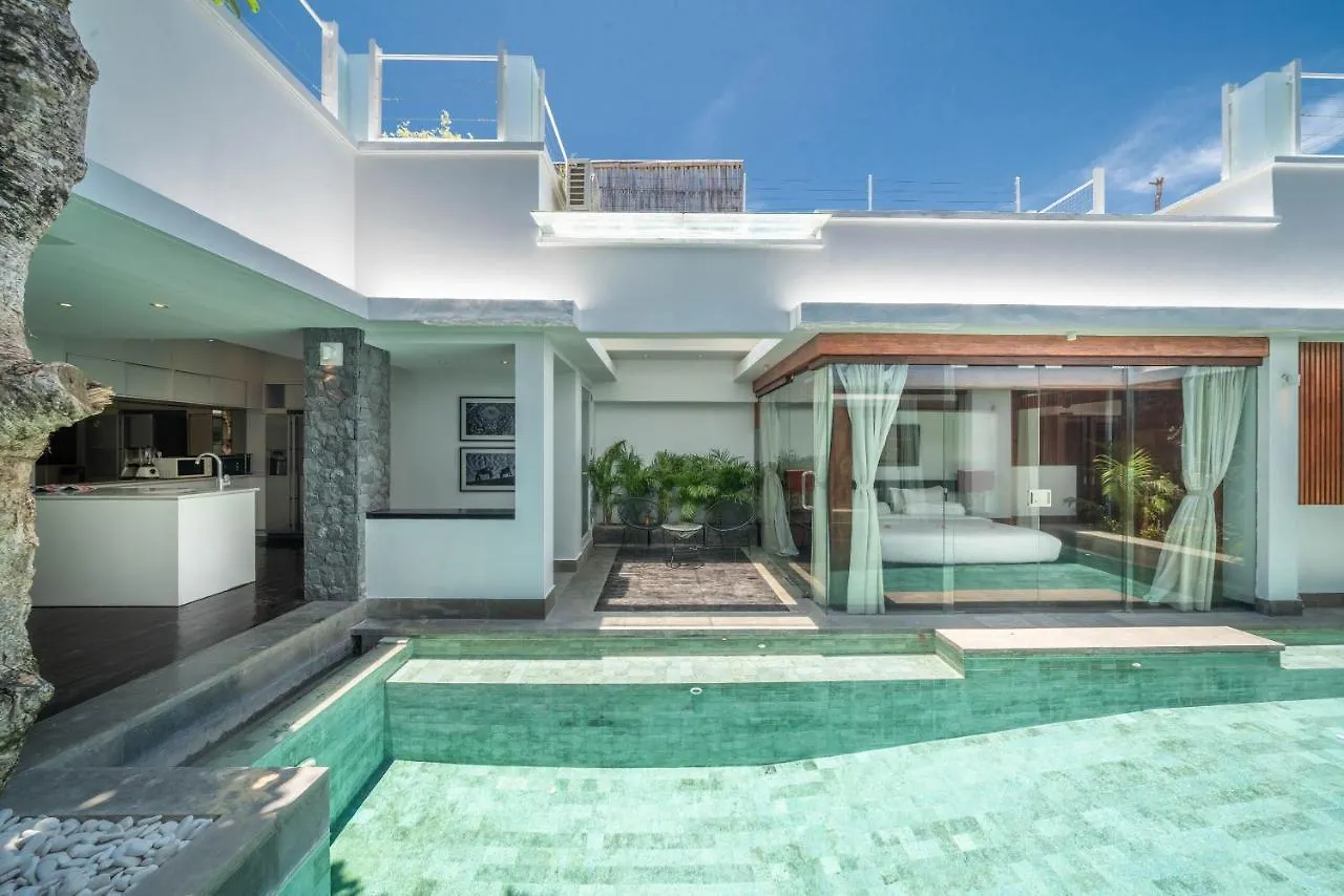 Villa Tykhe - Modern Balinese 4Br Pool Villa In Central Seminyak