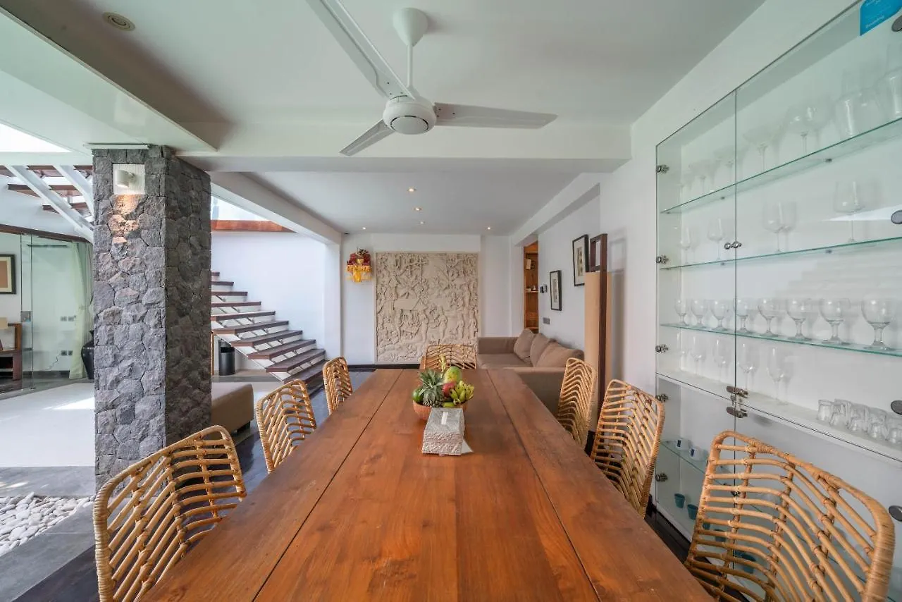 Villa Tykhe - Modern Balinese 4Br Pool Villa In Central Seminyak